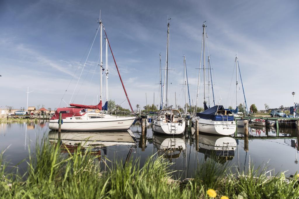 Kamphof Usedom Ferienanlage Лодин Екстериор снимка
